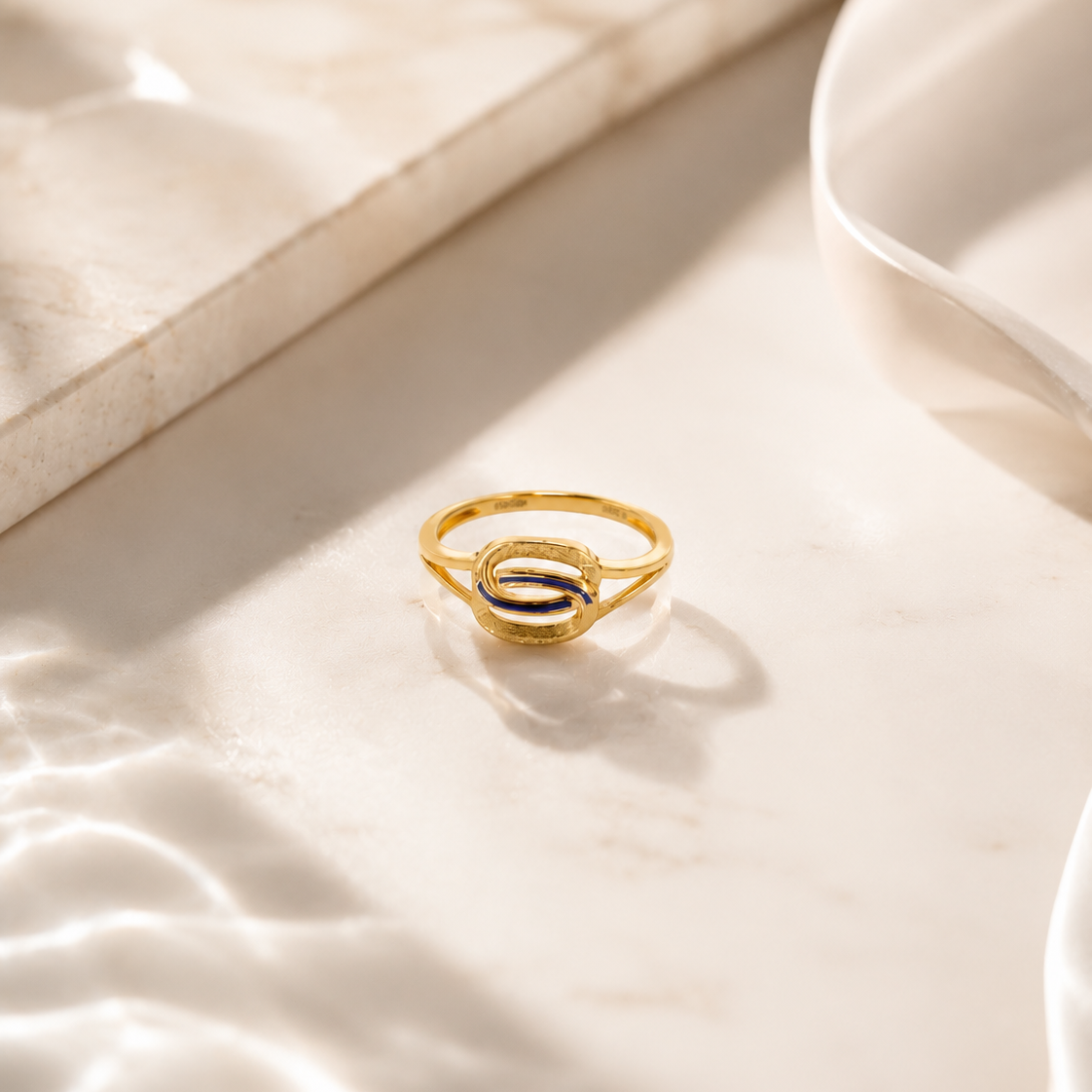 Amore Circolare Ring