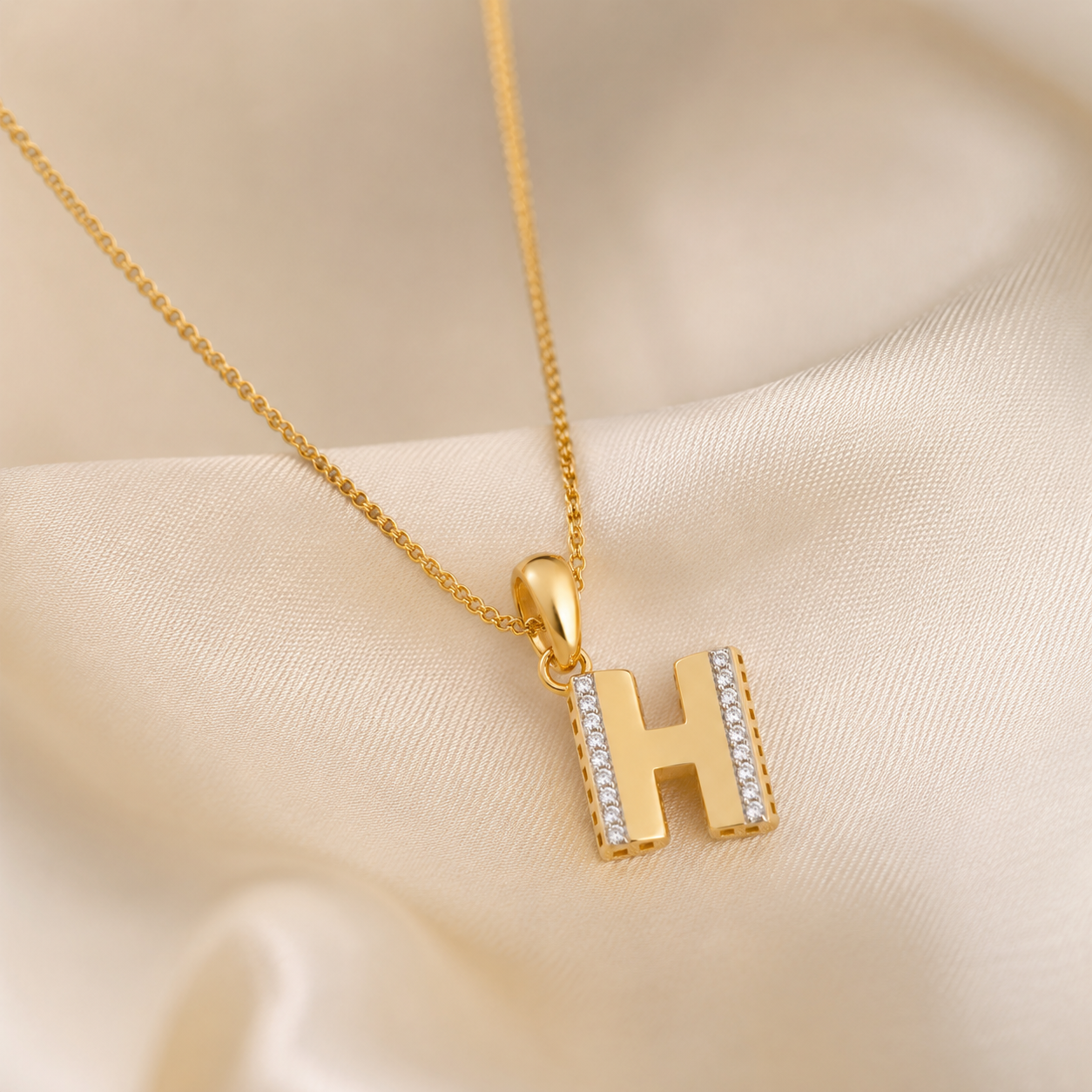 H PENDANT