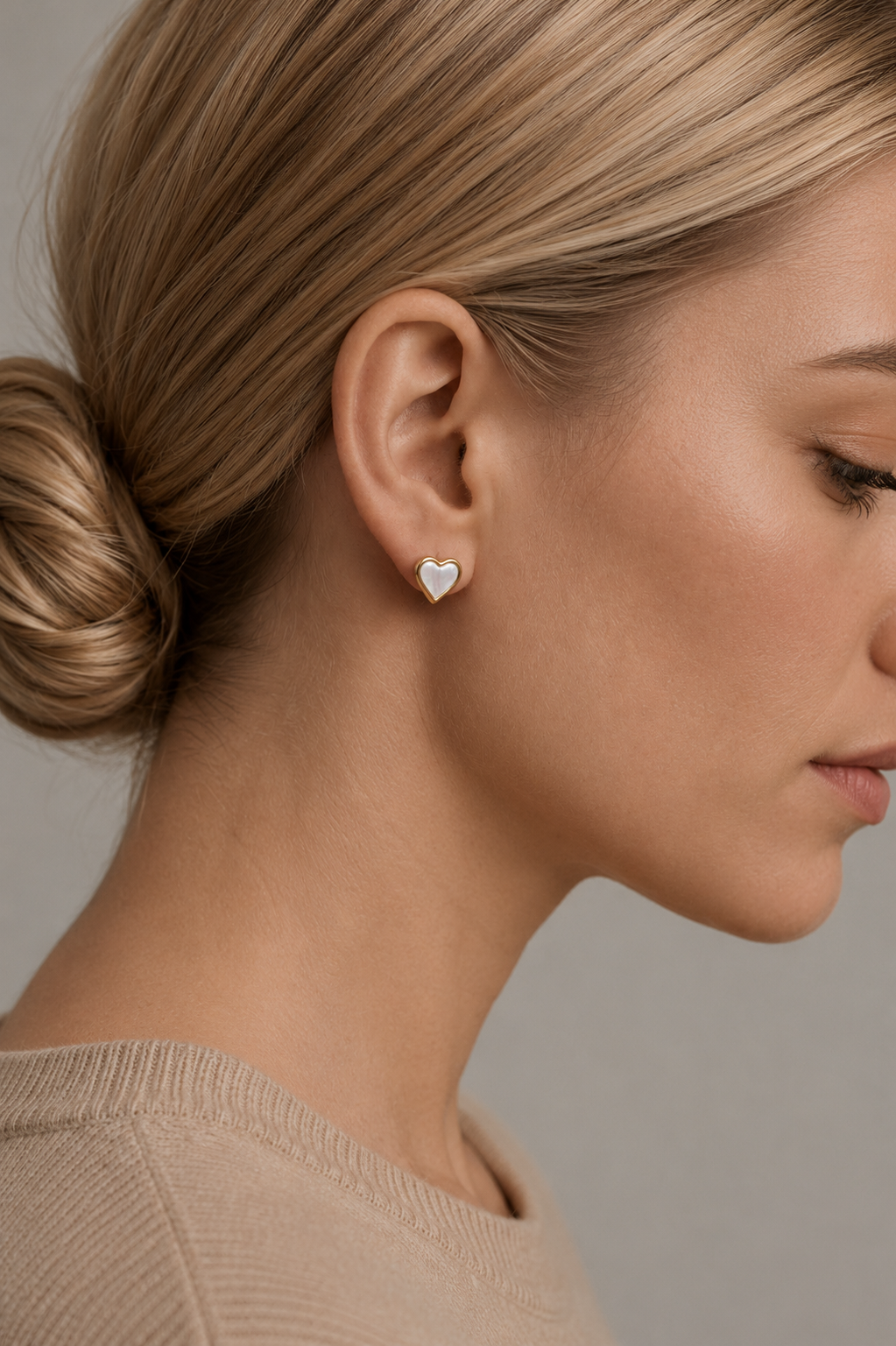 Moonveil Heart Gold Earrings