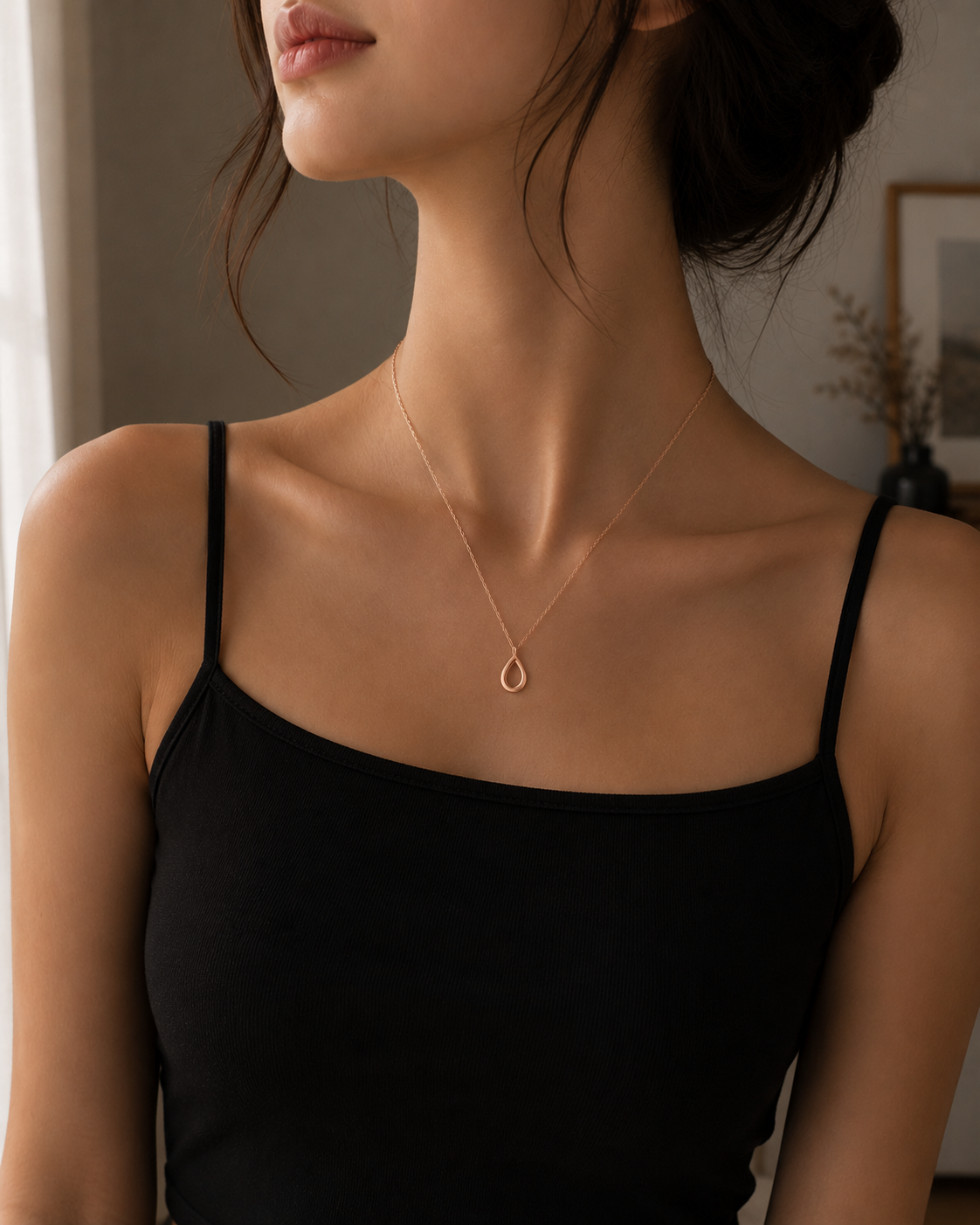 Rosélle Drop Pendant Chain