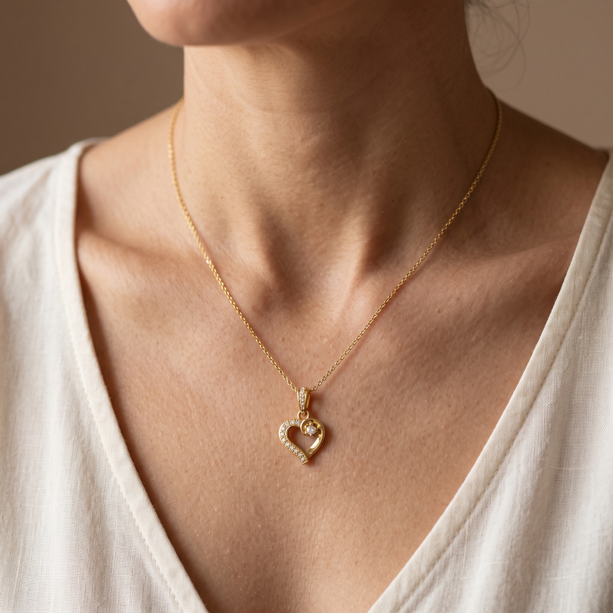 The Liora Chain Pendant