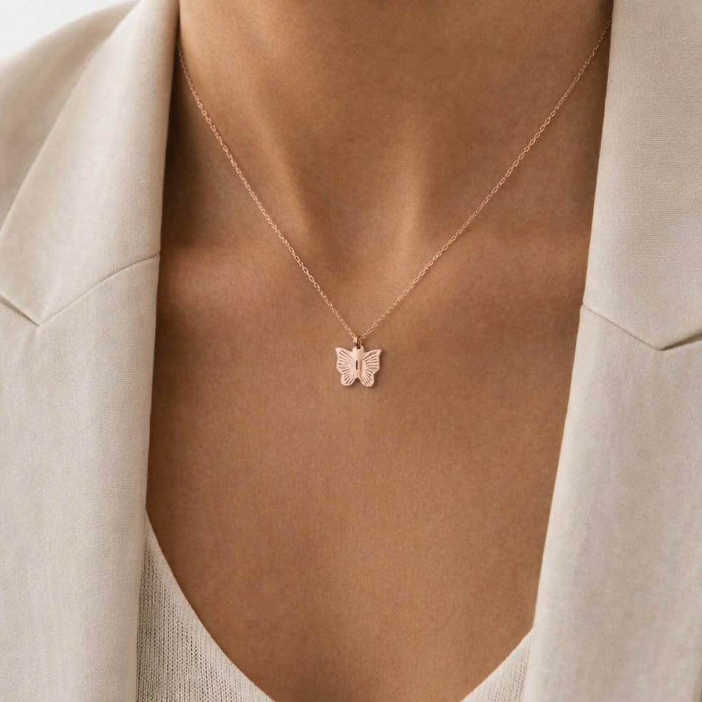 The Mariposa Glow Pendant Chain